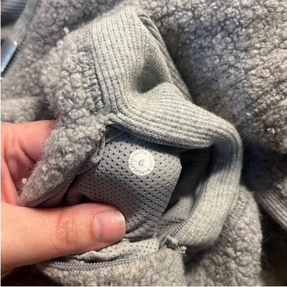 ⭐️❤️Lululemon athletica Gray Half-Zip Pullover - Picture 12 of 13